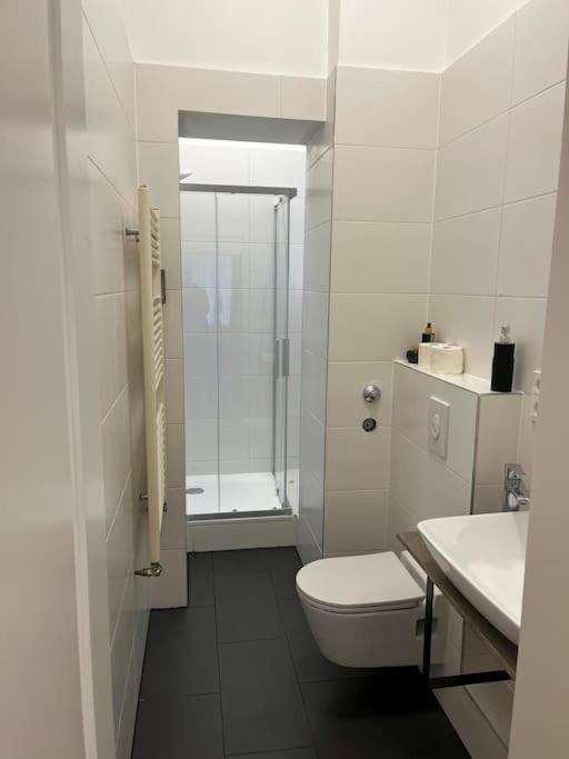 City Apartment On The Rhine, Кьолн Екстериор снимка