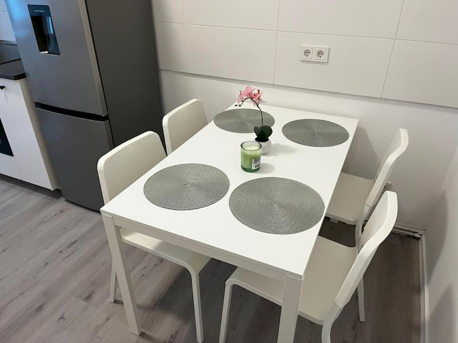 City Apartment On The Rhine, Кьолн Екстериор снимка