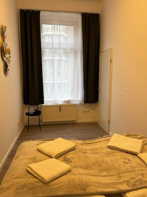 City Apartment On The Rhine, Кьолн Екстериор снимка