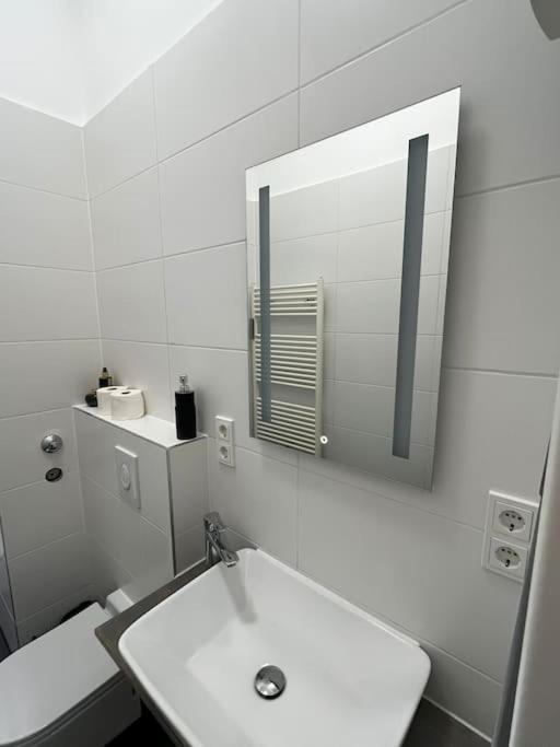 City Apartment On The Rhine, Кьолн Екстериор снимка