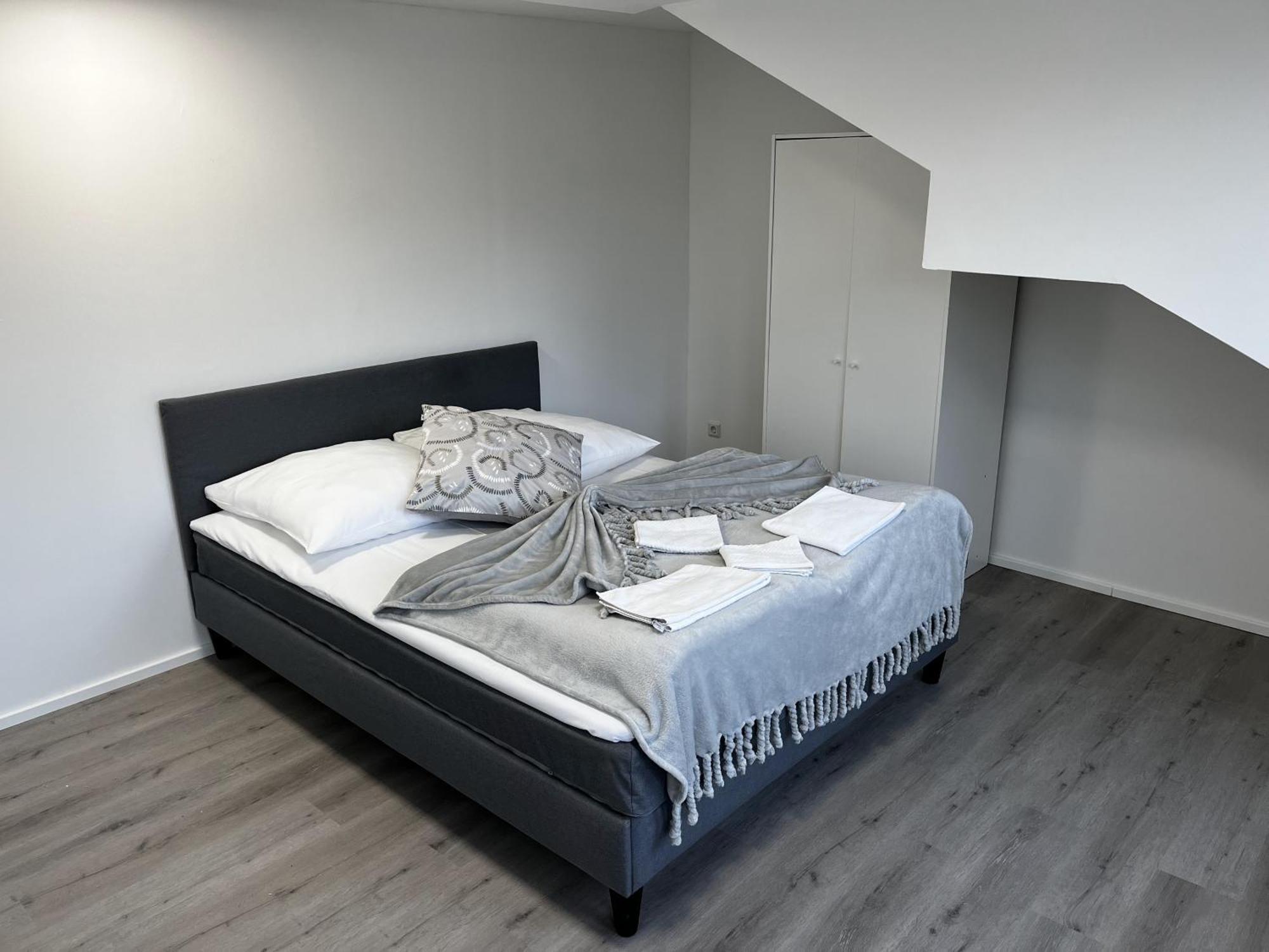 City Apartment On The Rhine, Кьолн Екстериор снимка